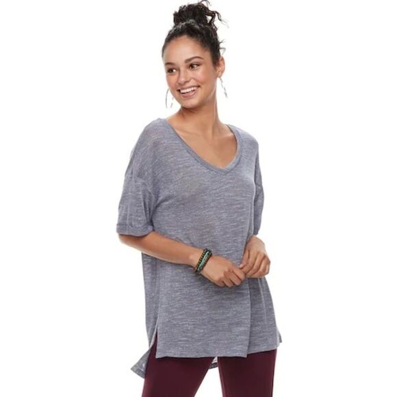 Mudd Juniors' Gray Hatchi Tee - Picture 1 of 4